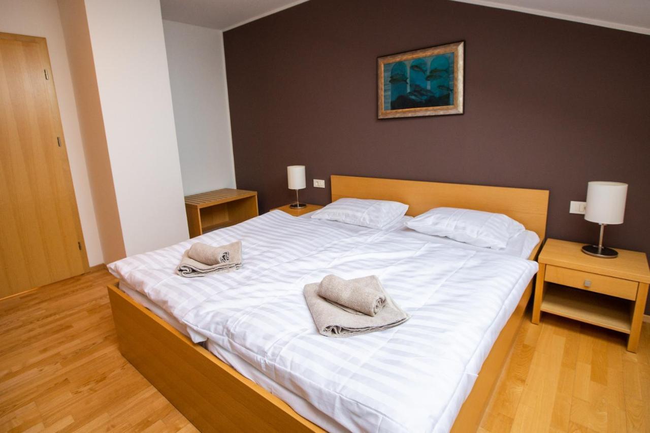 Pohorje Fox Duplex Apartment Marburgo Esterno foto